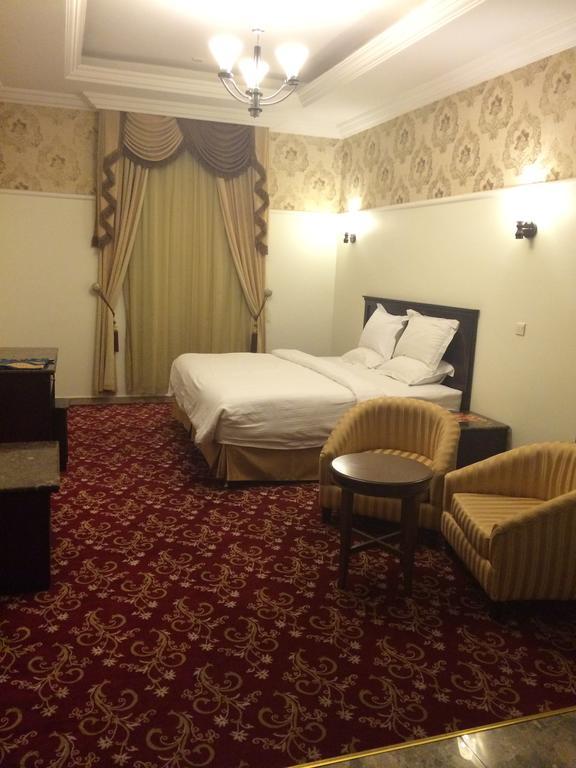 Al Denny Aparthotel Jeddah Bagian luar foto