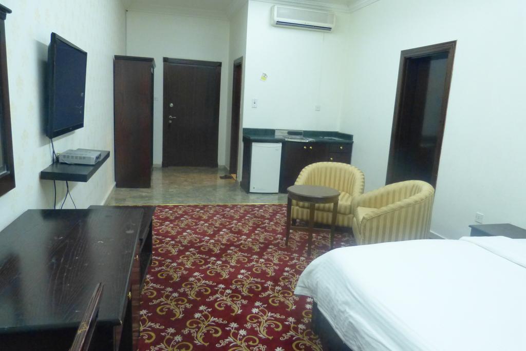 Al Denny Aparthotel Jeddah Bagian luar foto